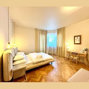  Séjour chez l'habitant Center Unirii Square Private With View - Shared Amenities Roumanie